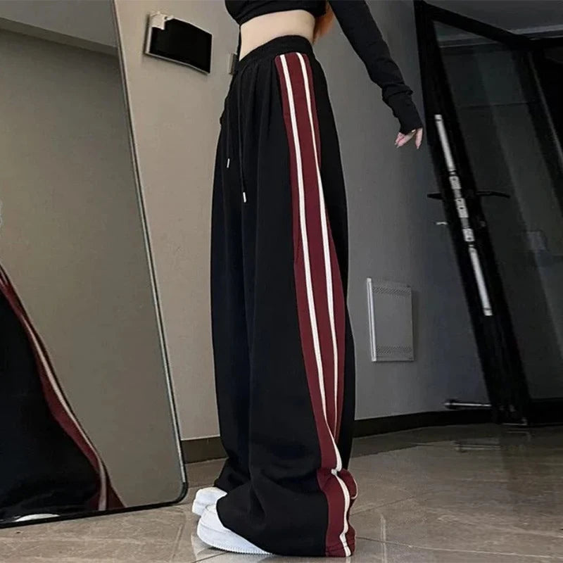 Look streetwear com calça moletom feminina solta Active – AlmaChic
