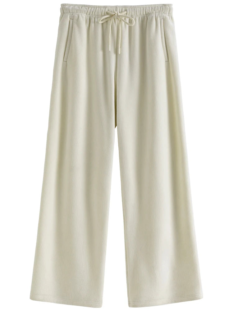 Calça Reta Feminina Branca Alma Essential - AlmaChic