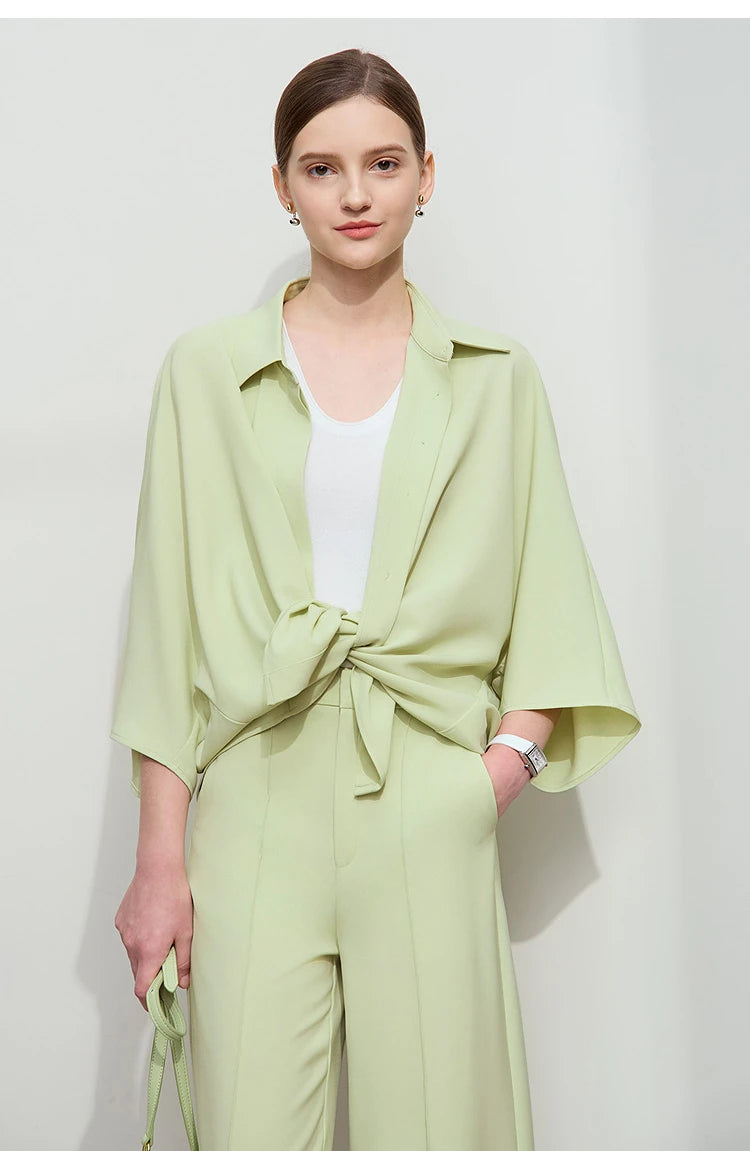 Camisa Manga Rotativa Elegância Minimalista - AlmaChic