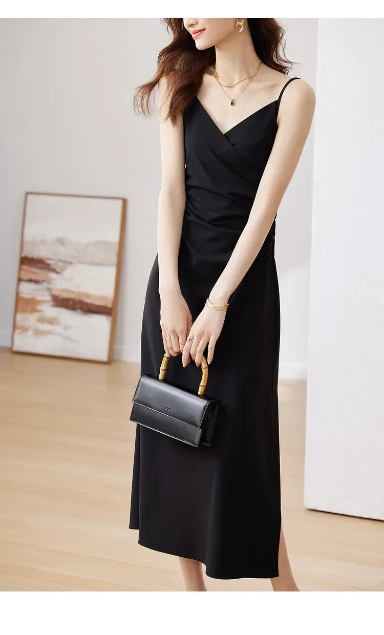 SENTUBILA, vestidos negros sexis para mujer, verano 2025, elegante vestido Midi con pliegues y tirantes finos con abertura para fiesta de noche con cuello en V 132L48917