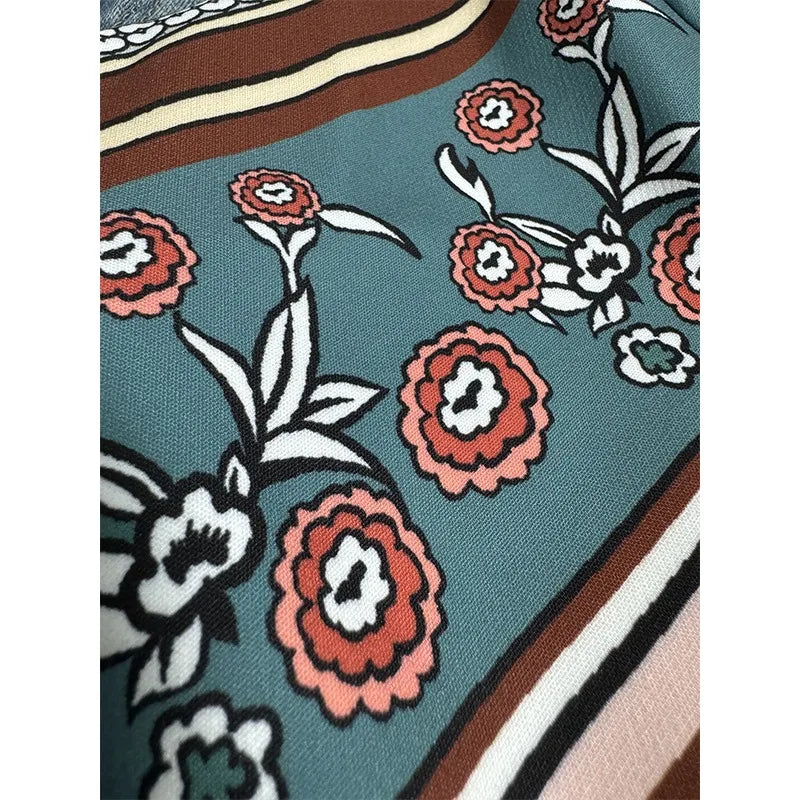 Calça Jeans Feminina Flare Cintura Alta Vintage Estampada - AlmaChic