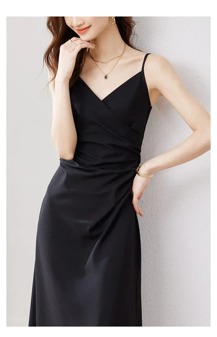 SENTUBILA, vestidos negros sexis para mujer, verano 2025, elegante vestido Midi con pliegues y tirantes finos con abertura para fiesta de noche con cuello en V 132L48917