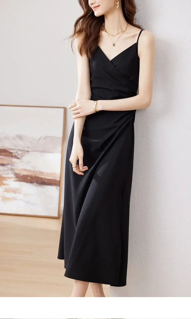 SENTUBILA, vestidos negros sexis para mujer, verano 2025, elegante vestido Midi con pliegues y tirantes finos con abertura para fiesta de noche con cuello en V 132L48917