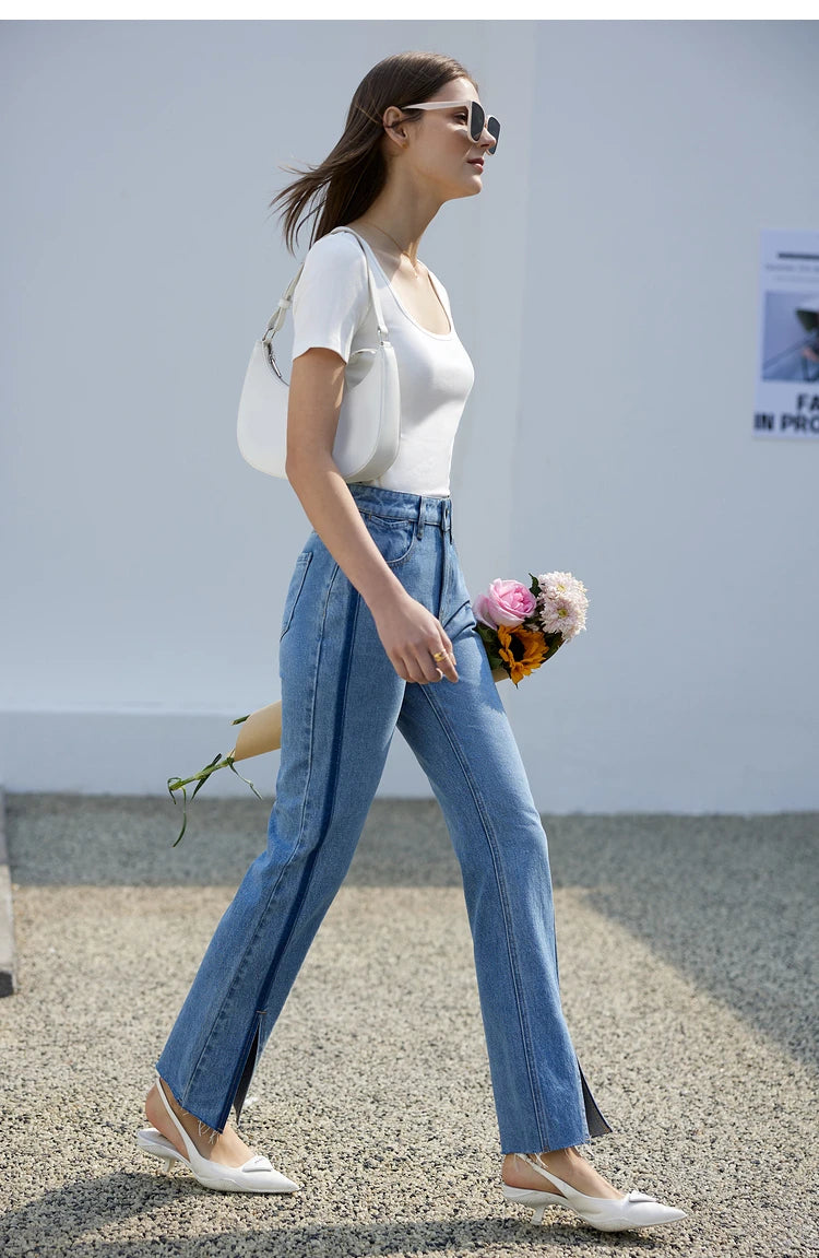 Camiseta Minimal U-Neck - AlmaChic