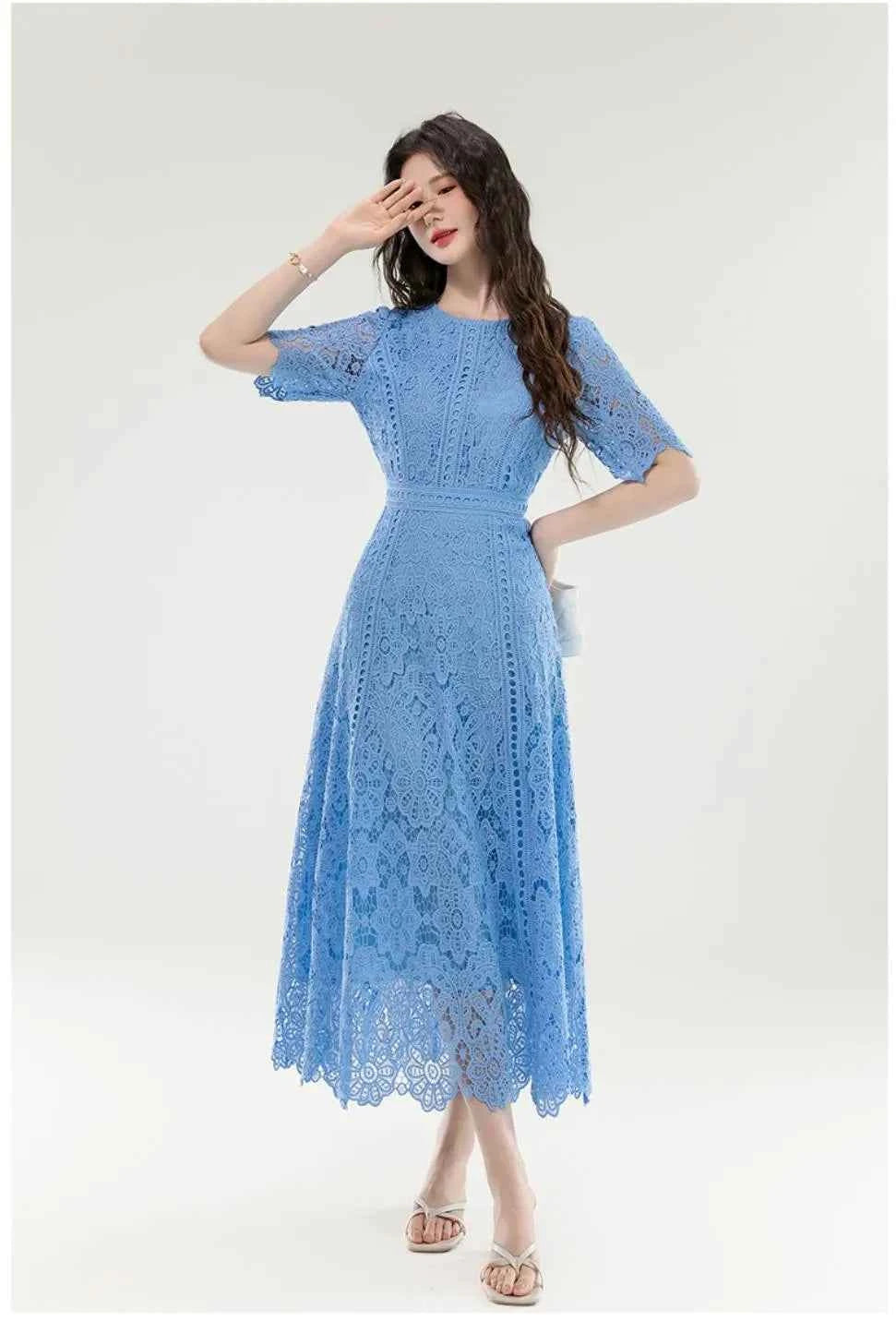 Vestido de Renda Midi Elegante Clarisse Lumière (Cópia)