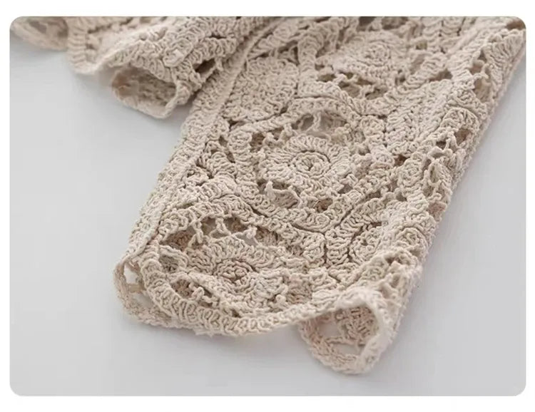 Cardigan Feminino Tricot Rendado Lia Bohème – Leve, Versátil & Atemporal