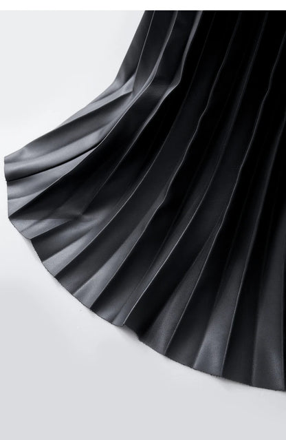 Saia de Couro Feminina Plissada AlmaChic Elegance – Sofisticação e Movimento - AlmaChic