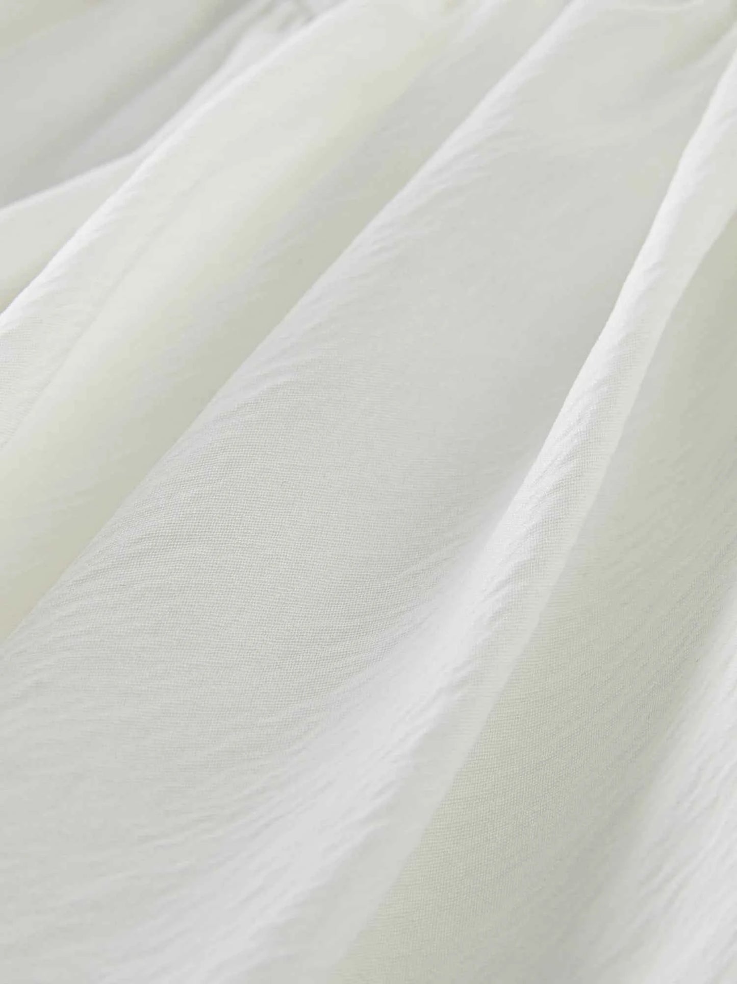 Vestido Curto de Algodão Pure Essence – Leveza e Sofisticação Natural