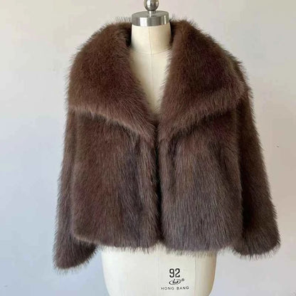 Casaco Gradiente de Luxo Feminino — Presença Imponente 012