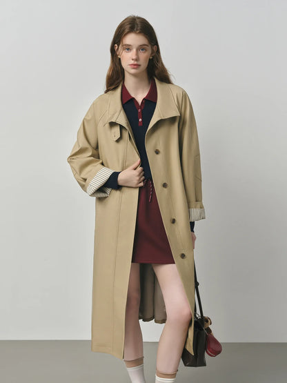 Trench Coat Feminino Beatrice — Leveza, Estrutura e Estilo Contínuo