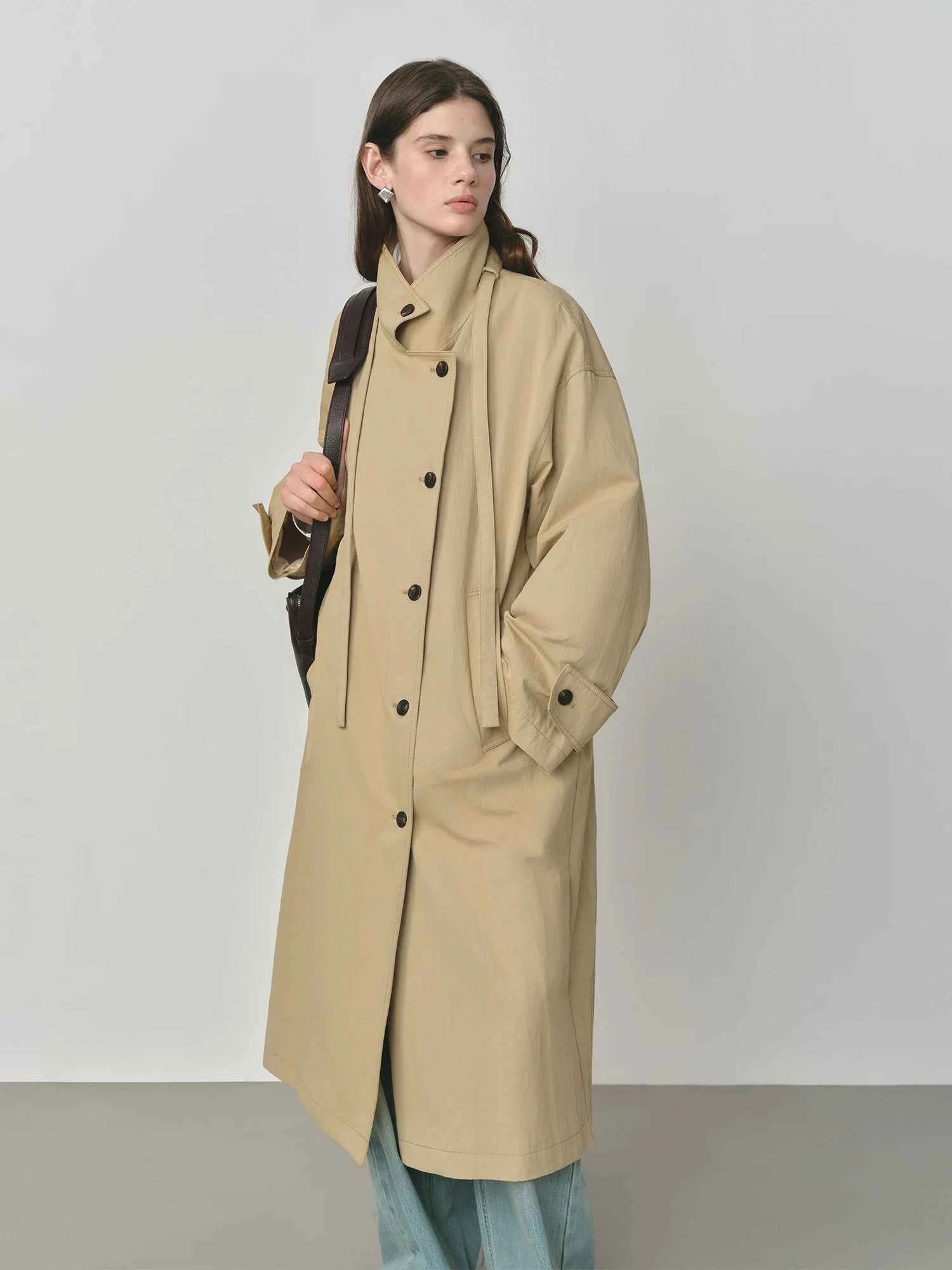 Trench Coat Oversized Cáqui com Sofisticação Atemporal