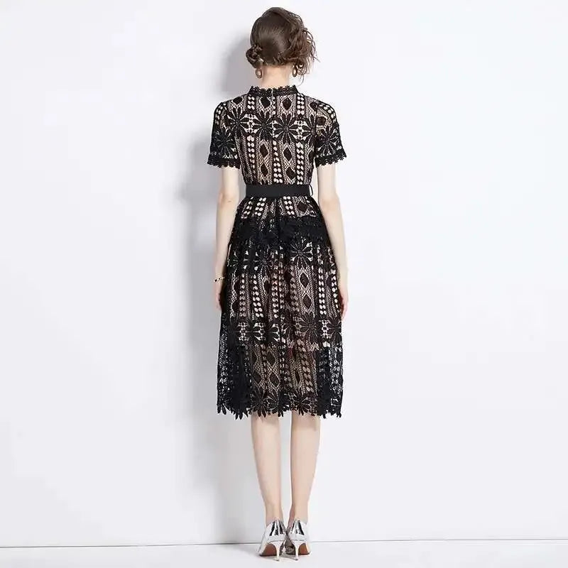 Vestido de Renda Midi Floral Feminino Aurora