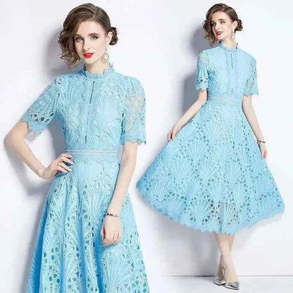 Vestido de Renda Elegância Floral — Exuberância Atemporal