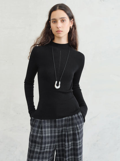 Blusa Térmica Feminina Vienne Meia Gola preta AlmaChic