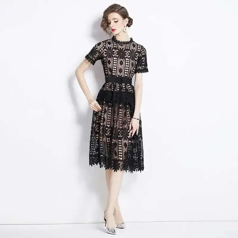 Vestido de Renda Midi Floral Feminino Aurora