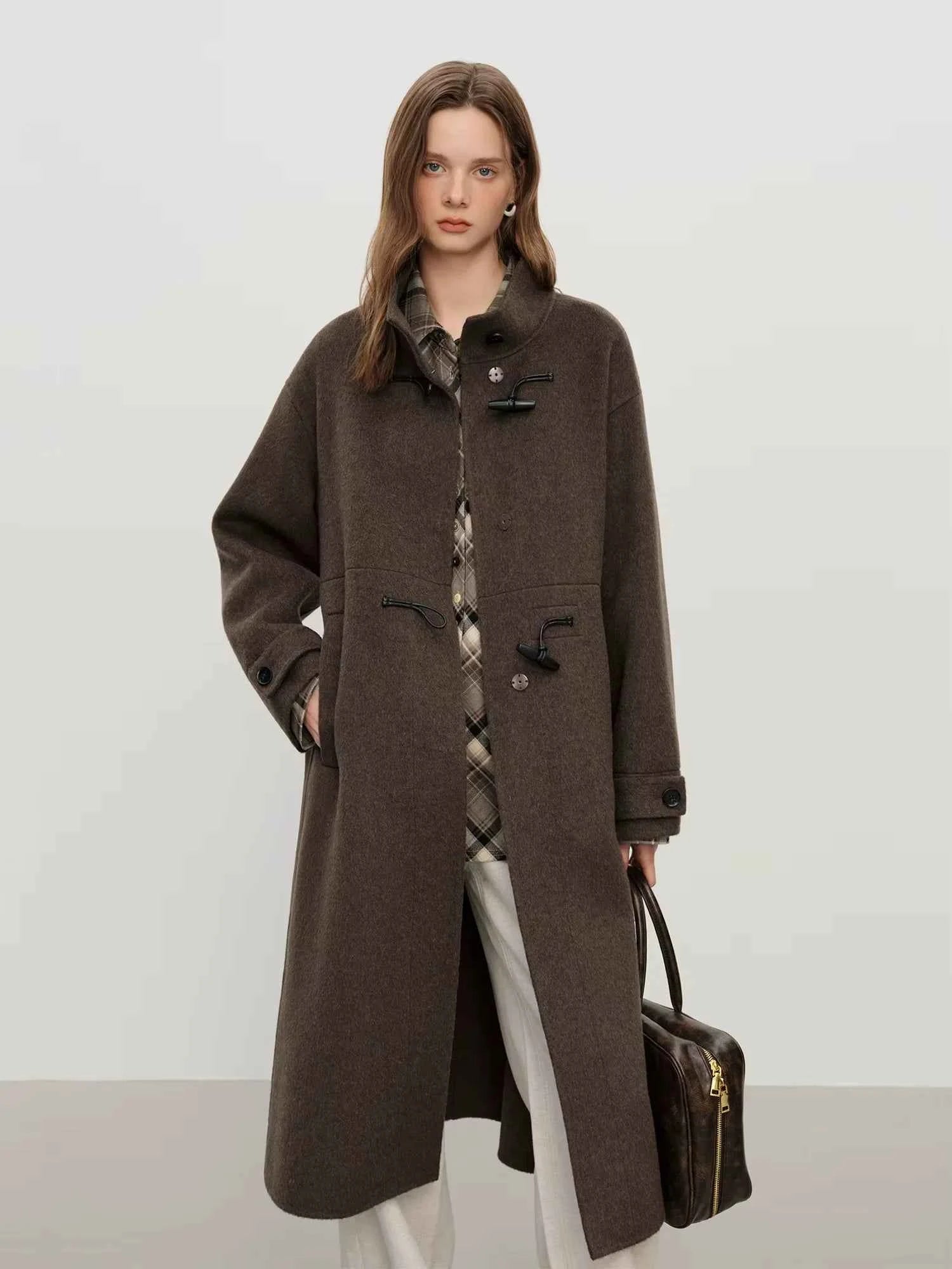 Casaco de Lã Longo Feminino Marrom Helena Windsor