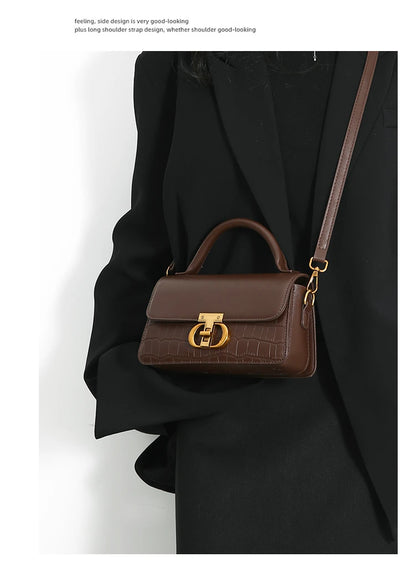 Bolsa Feminina Pequena de Couro - AlmaChic