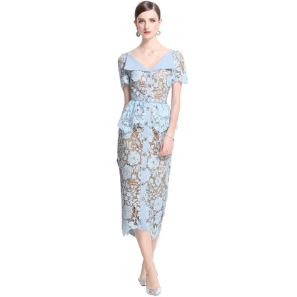 Vestido de Renda Feminino Helena Peplum – Cintura Império e Acabamento Bordado