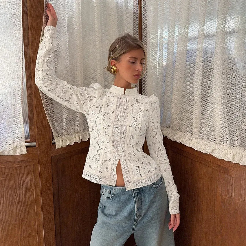 Blusa de Renda Feminina Manga Bufante Élodie