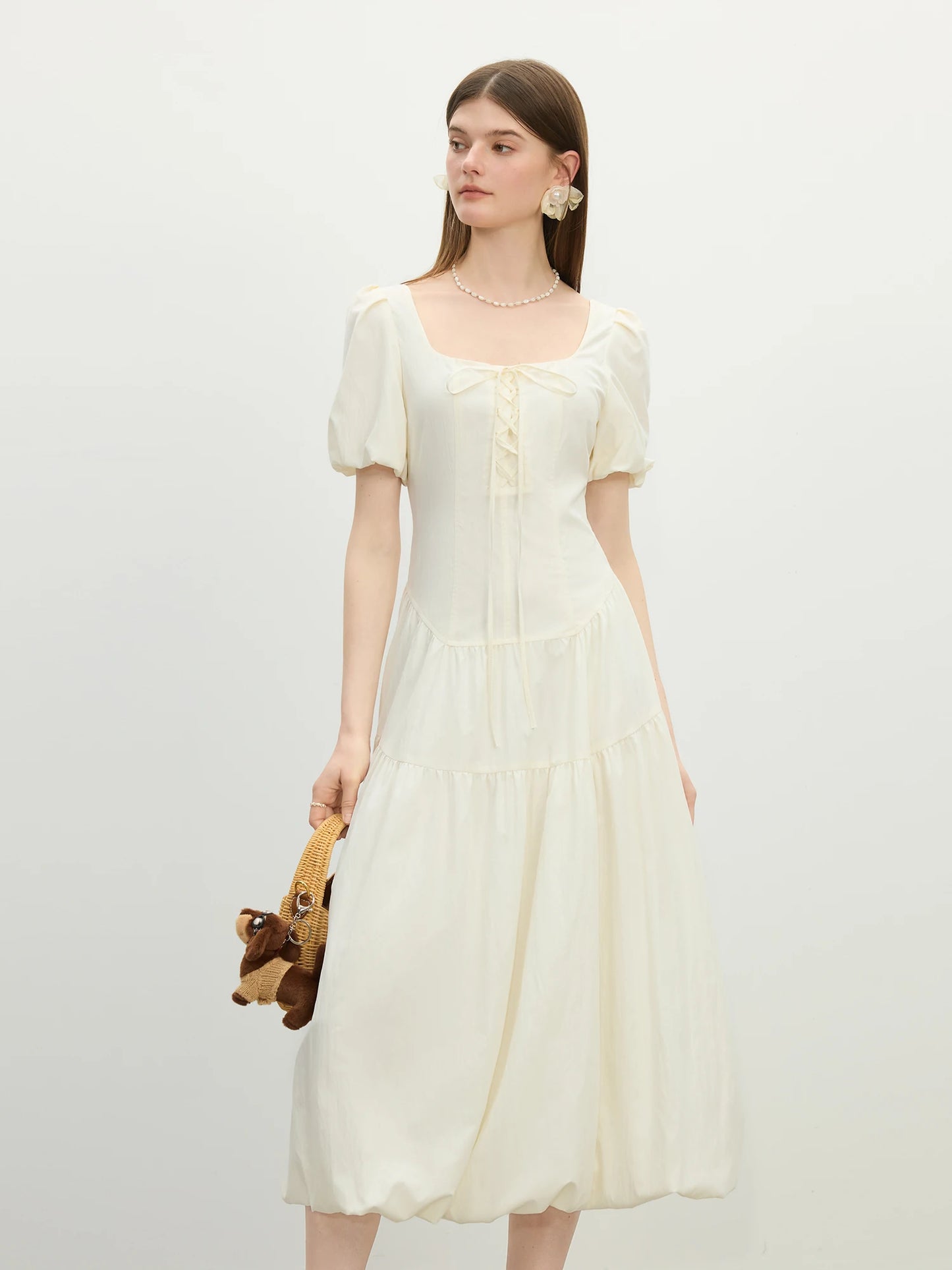 Vestido Feminino Elegância Francesa Gola Quadrada - AlmaChic