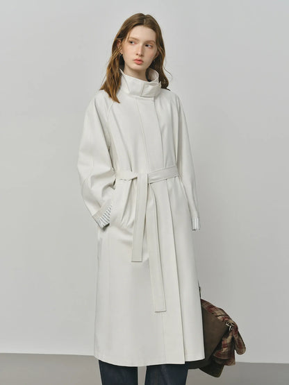 Trench Coat Feminino Beatrice — Leveza, Estrutura e Estilo Contínuo