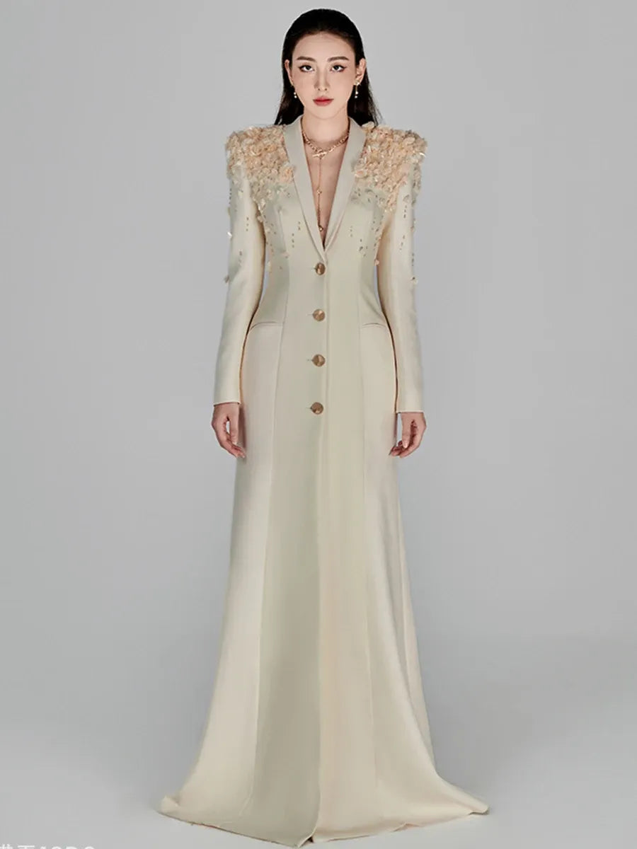 Vestido Longo de Festa Floréal Lumière – Alta Alfaiataria com Aplicações Florais Artesanais