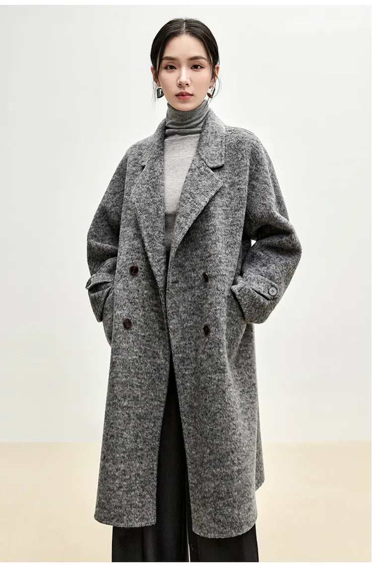 Casaco de Lã Longo Feminino Charlotte – Elegância Atemporal para Dias Frios