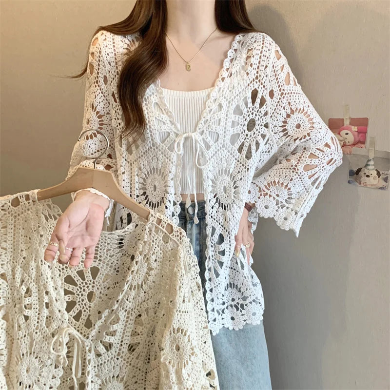Cardigan de Crochê Elegância Boêmia - AlmaChic