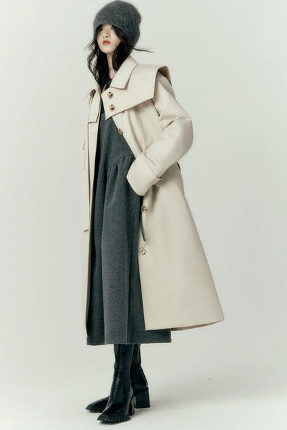 Trench Coat Feminino Helena — Estrutura, Versatilidade e Presença Urbana