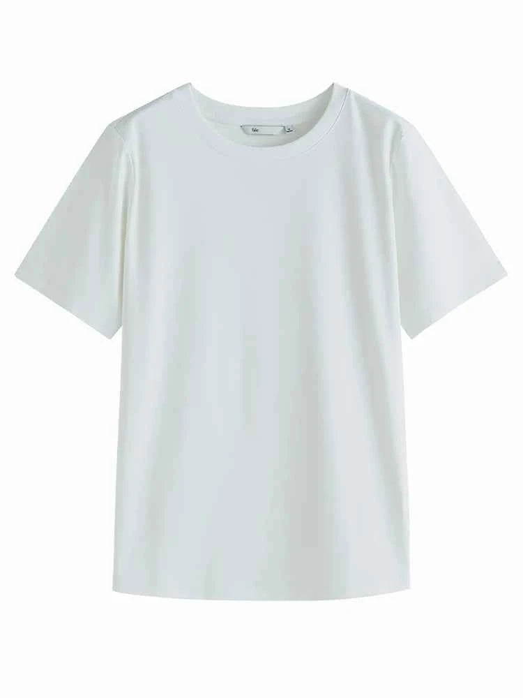 Camiseta Elegance — Sofisticação Atemporal