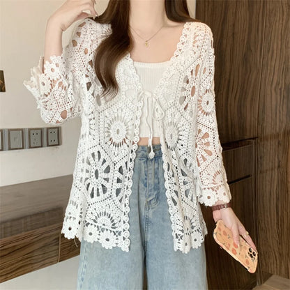 Cardigan de Crochê Elegância Boêmia - AlmaChic