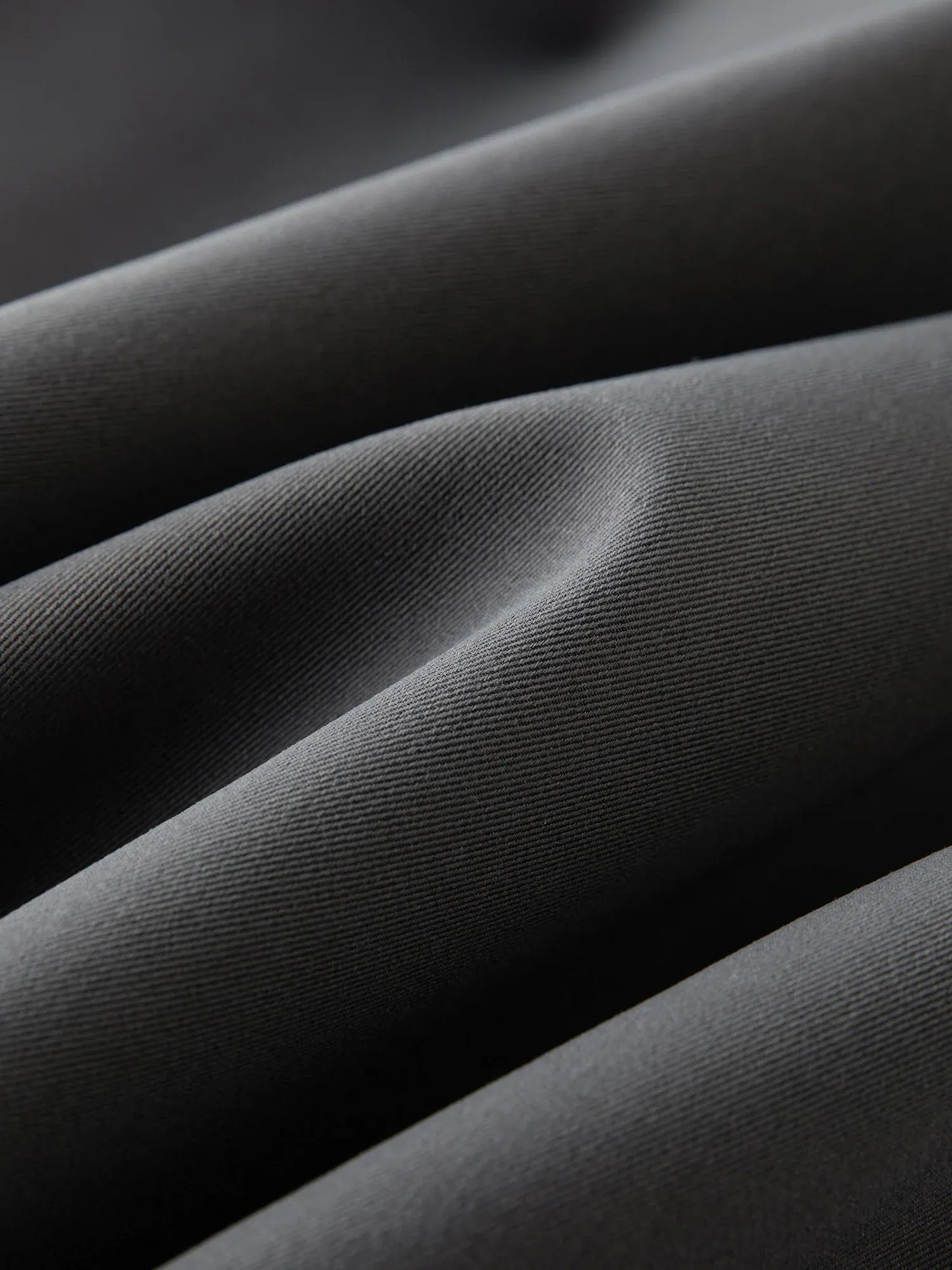 Trench Coat Feminino Beatrice — Leveza, Estrutura e Estilo Contínuo