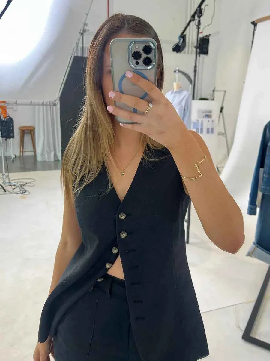 Conjunto Feminino Essence Linen – Colete & Short de Linho e Algodão