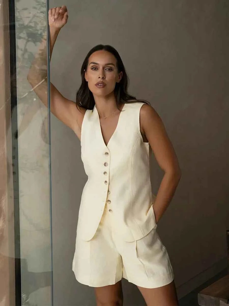 Conjunto Feminino Essence Linen – Colete & Short de Linho e Algodão