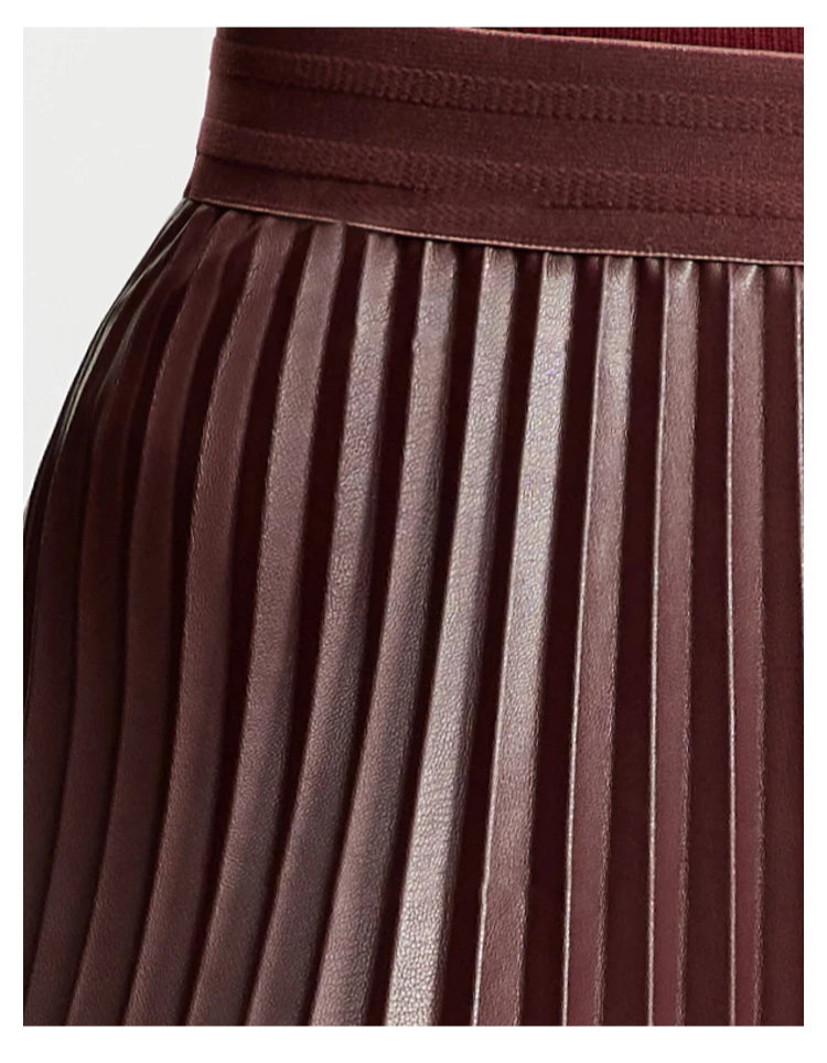 Saia de Couro Feminina Plissada AlmaChic Elegance – Sofisticação e Movimento - AlmaChic