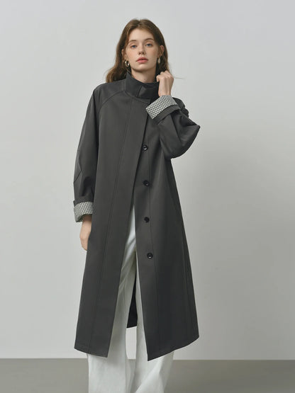 Trench Coat Feminino Beatrice — Leveza, Estrutura e Estilo Contínuo