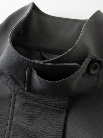 Trench Coat Feminino Beatrice — Leveza, Estrutura e Estilo Contínuo