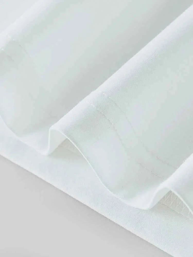 Camiseta Elegance — Sofisticação Atemporal