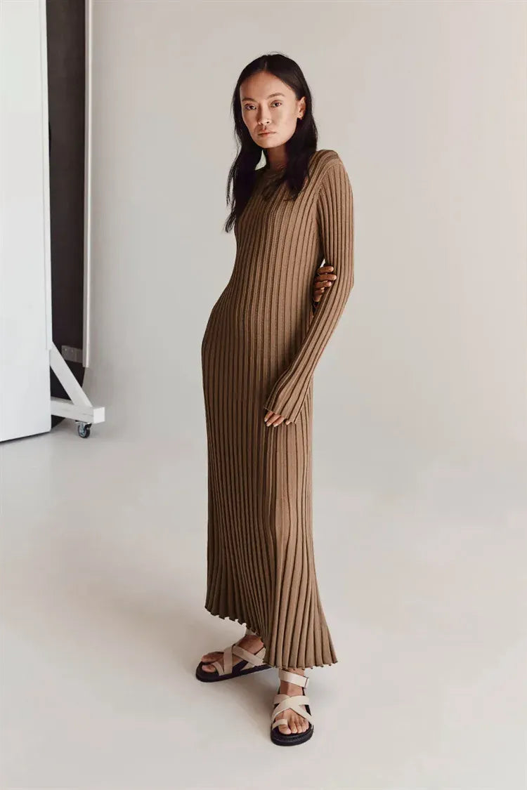 Vestido Midi de Malha ChicMaxi – Conforto Elegante para Outono & Inverno