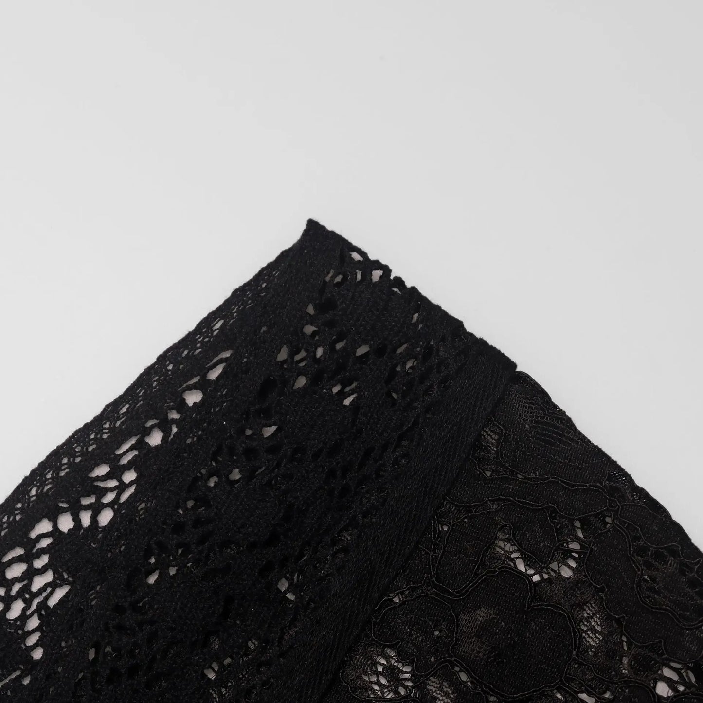 Blusa de Renda Feminina Manga Bufante Élodie