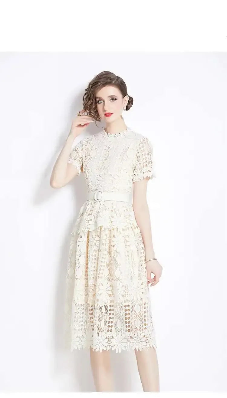 Vestido de Renda Midi Floral Feminino Aurora