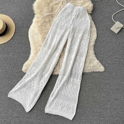Calça de crochê branca wide leg — cós com amarração e padrão em losangos