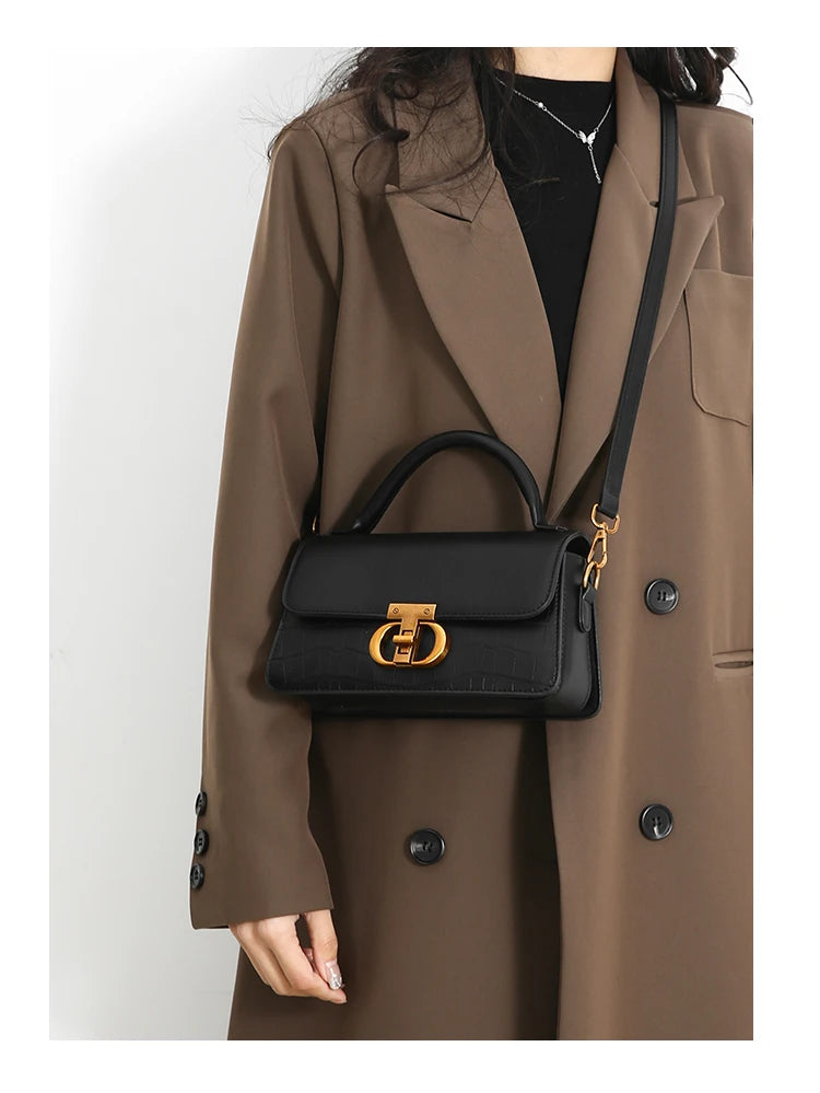 Bolsa Feminina Pequena de Couro - AlmaChic