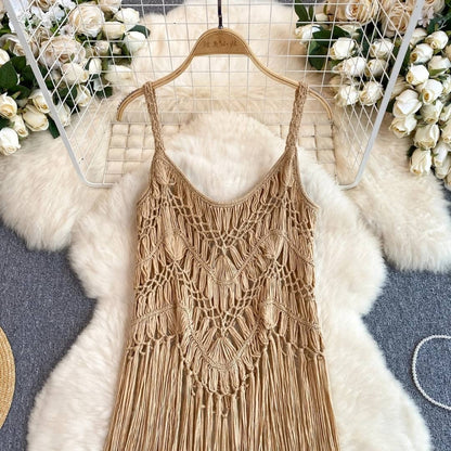 saida de praia vestido croche areia dourada lily close frente detalhe tramas