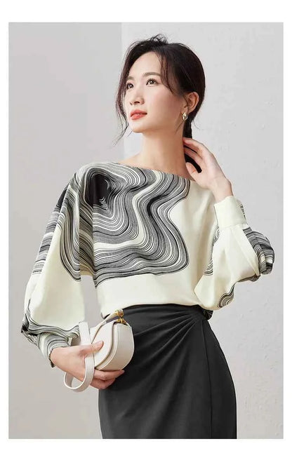 Blusa Chiffon Estampada Élise Marbre — Elegância Contemporânea com Leveza Absoluta