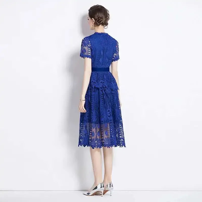 Vestido de Renda Midi Floral Feminino Aurora