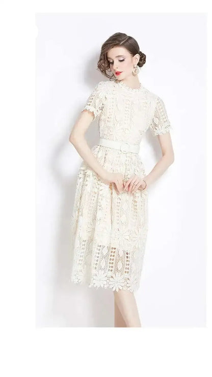 Vestido de Renda Midi Floral Feminino Aurora