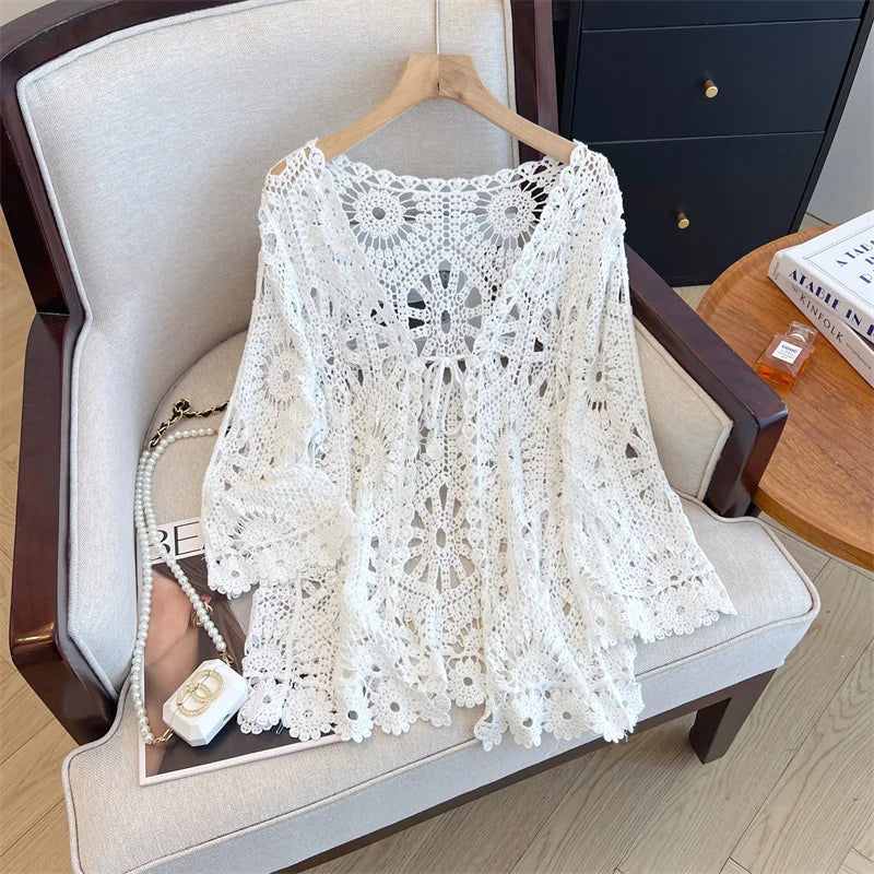 Cardigan de Crochê Elegância Boêmia - AlmaChic