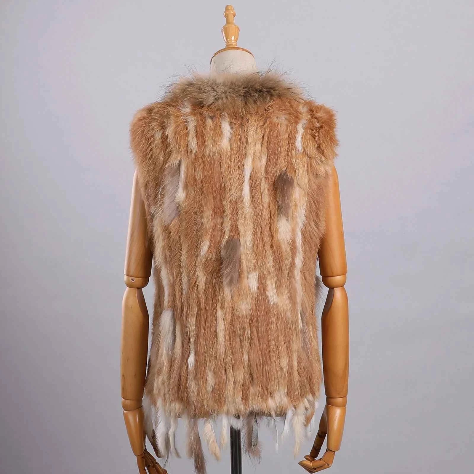 Colete de Pele de Coelho com Guaxinim — Elegância Atemporal