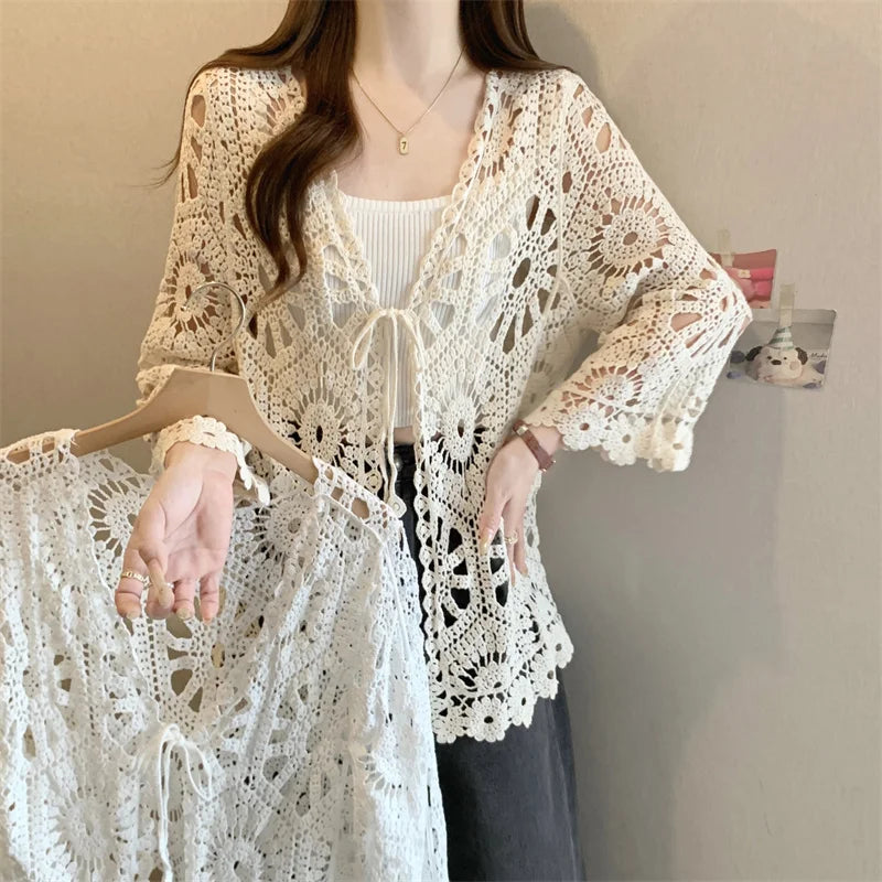 Cardigan de Crochê Elegância Boêmia - AlmaChic